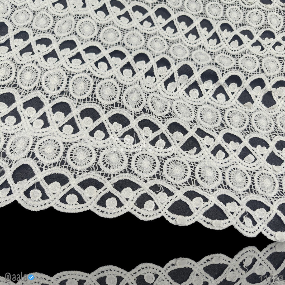 Cutwork Cotton Cotton 44-Inches DYEABLE Per-Metre 