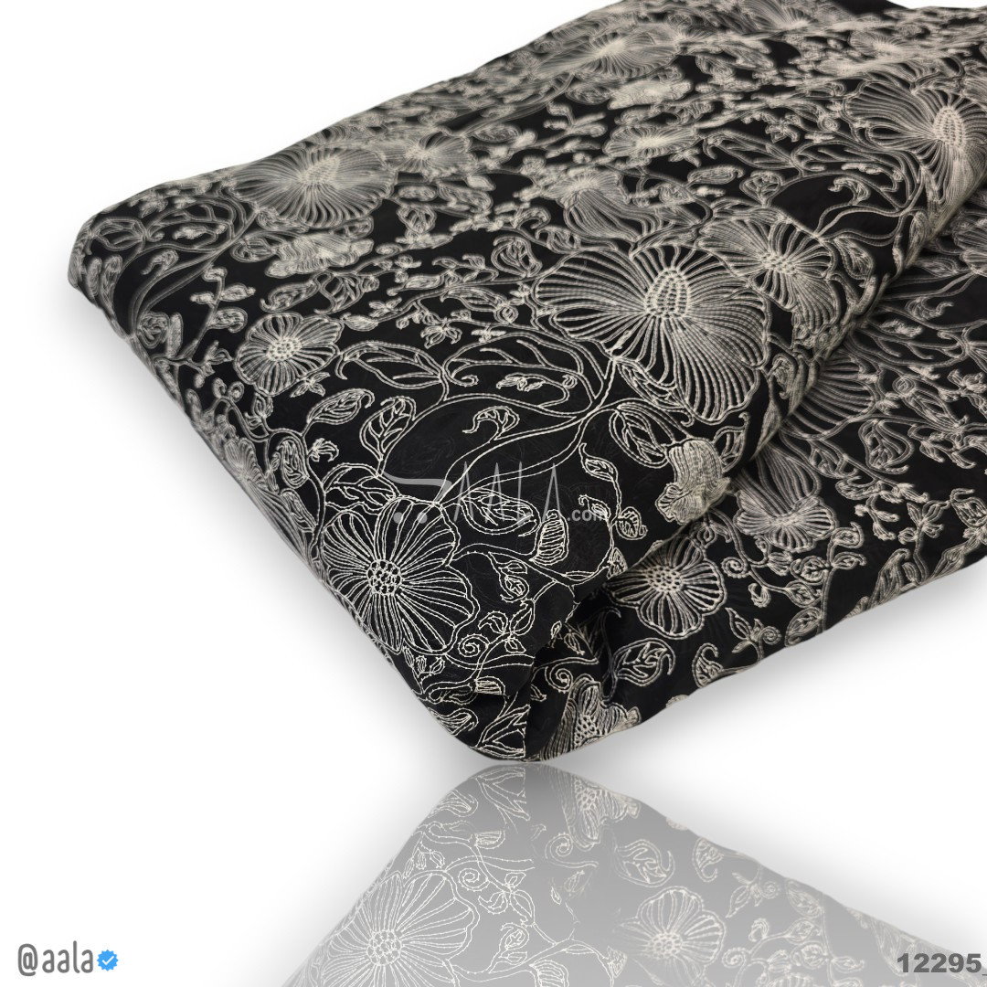 Embroidered-Muslin Cotton Cotton 52-Inches BLACK Per-Metre 