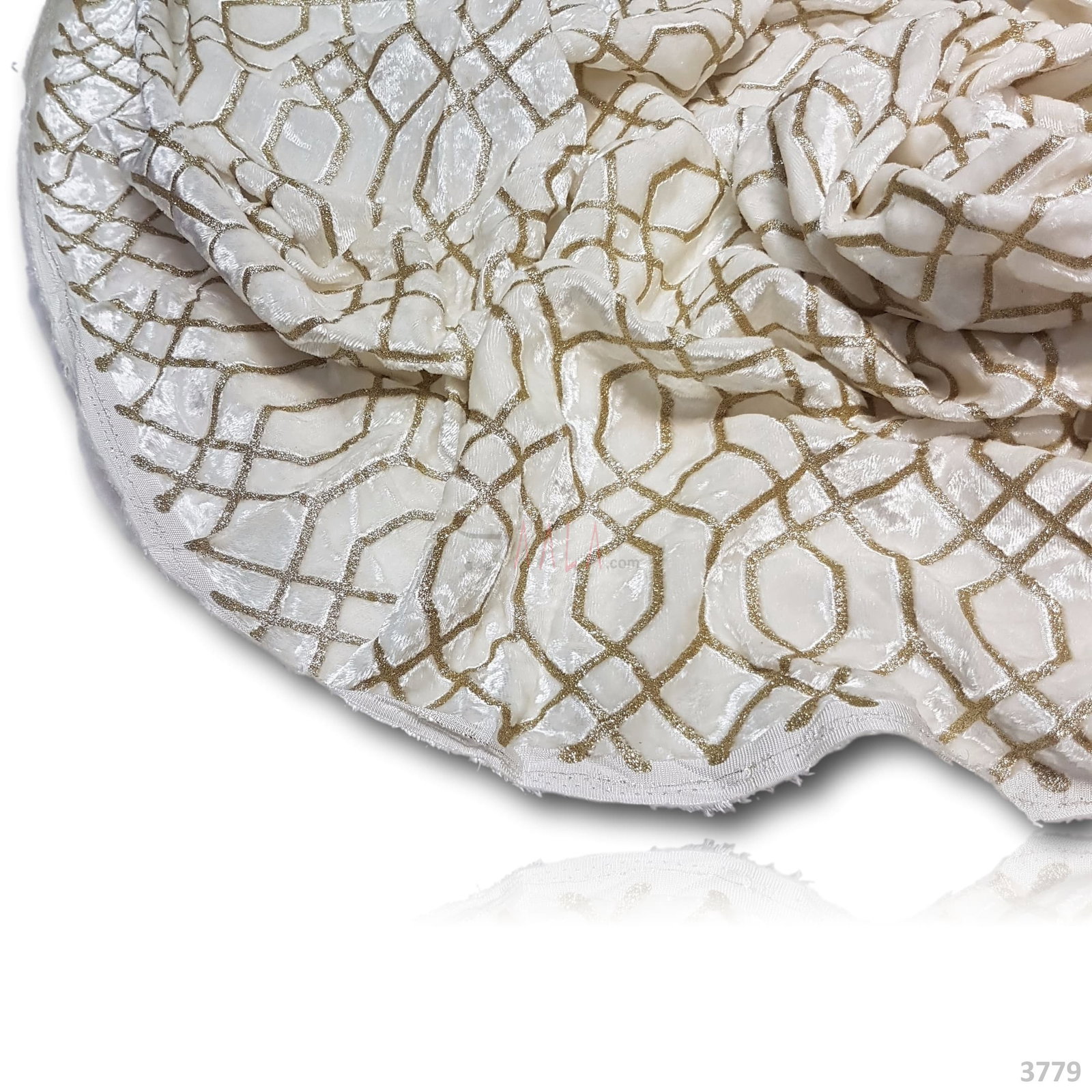 Zari Velvet Viscose 44 Inches Dyeable Per Metre 