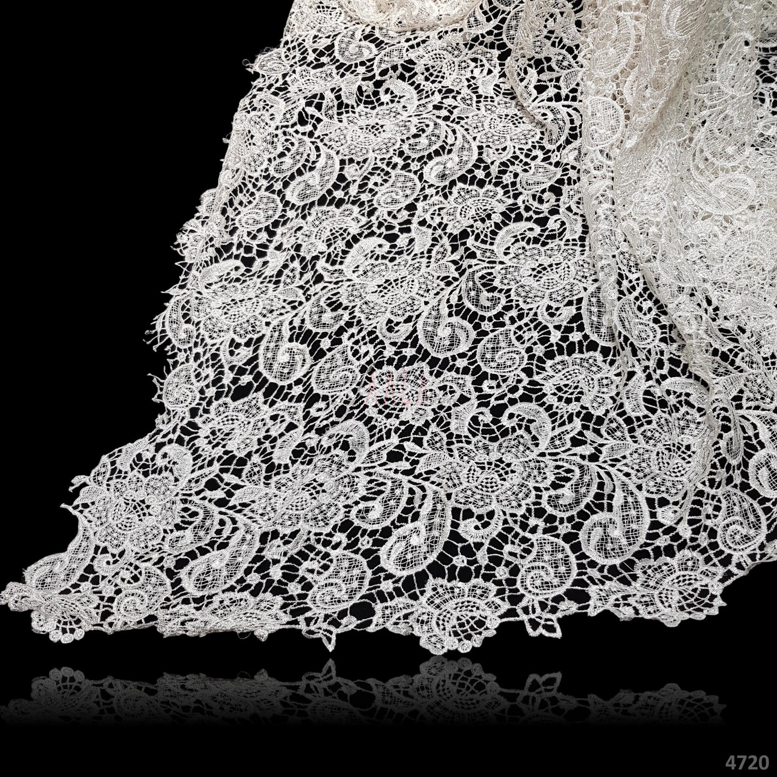 Chemical Lace 44 Inches Dyed Per Metre 