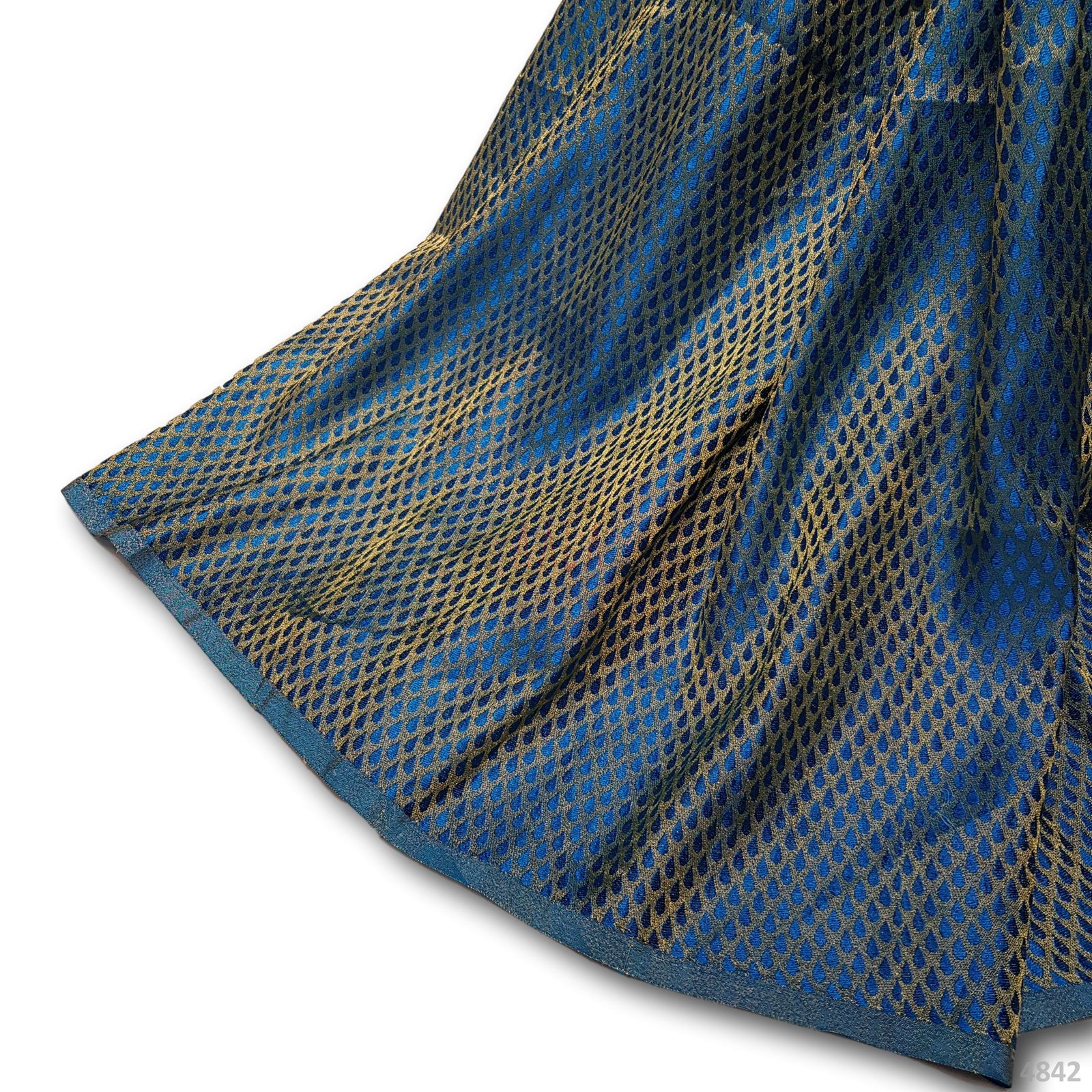 Brocade Silk 44 Inches Dyed Per Metre 