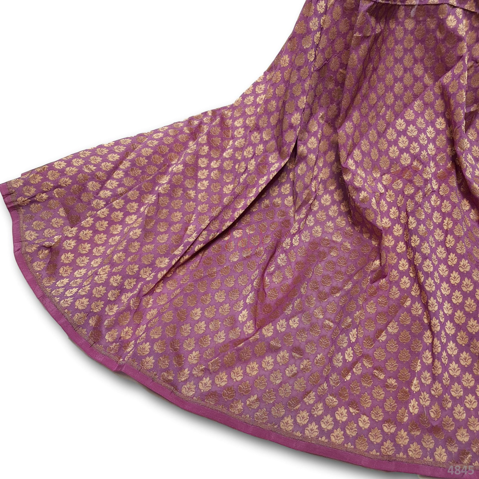 Brocade Silk 44 Inches Dyed Per Metre 