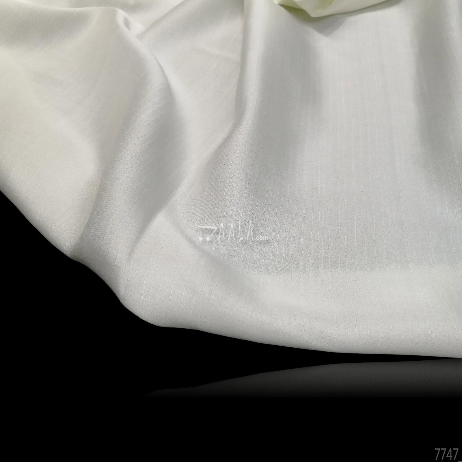 Crunchy Silk Blend 44-Inches CREAM Per-Metre 