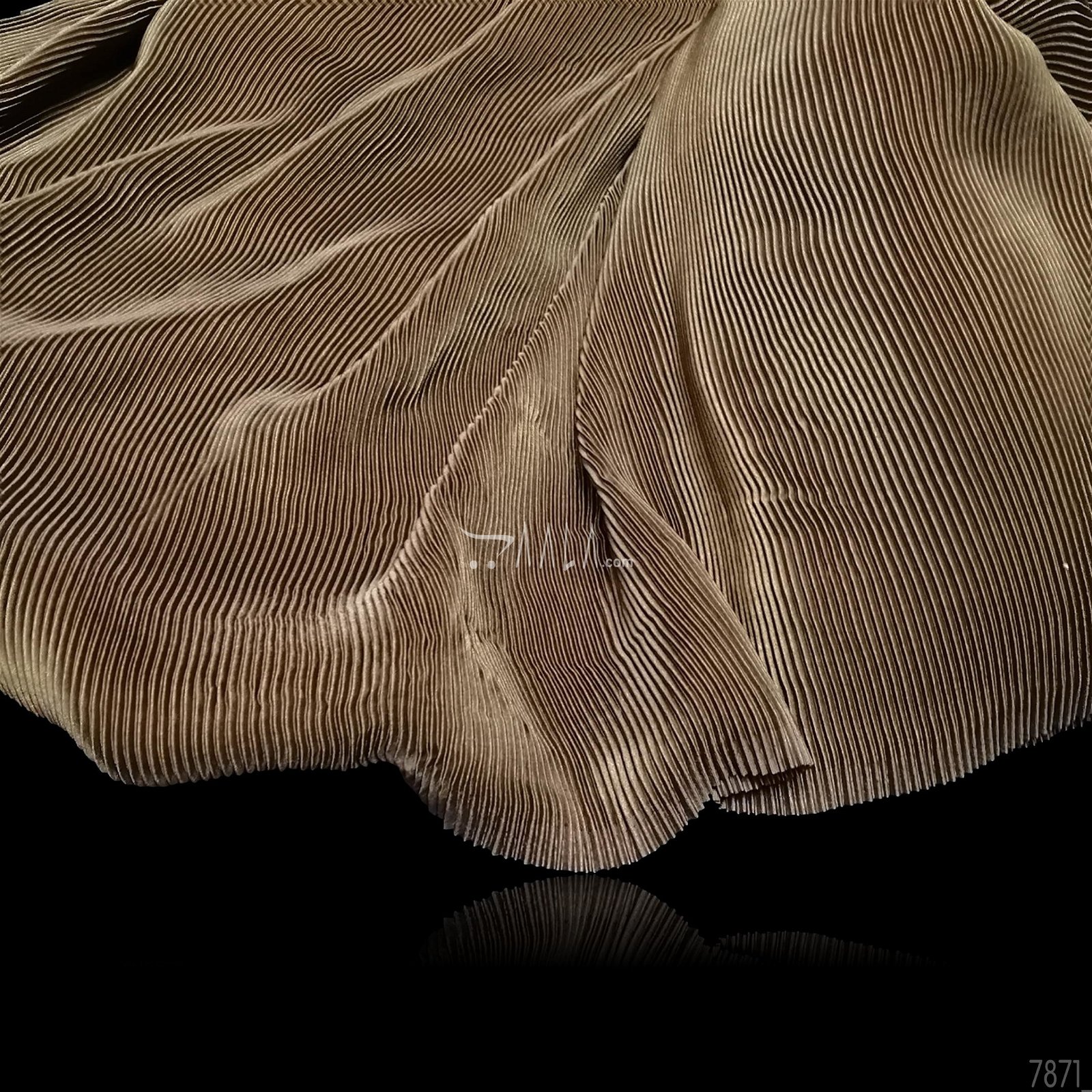 Foil-Pleat Satin-Georgette Poly-ester 44-Inches GOLD Per-Metre #7871