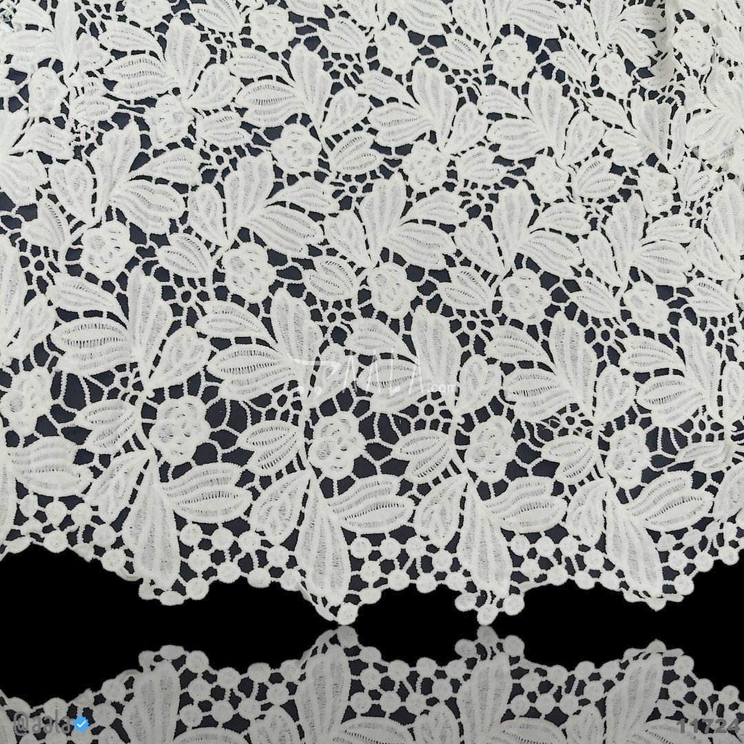 Cutwork Cotton Cotton 44-Inches DYEABLE Per-Metre #11724