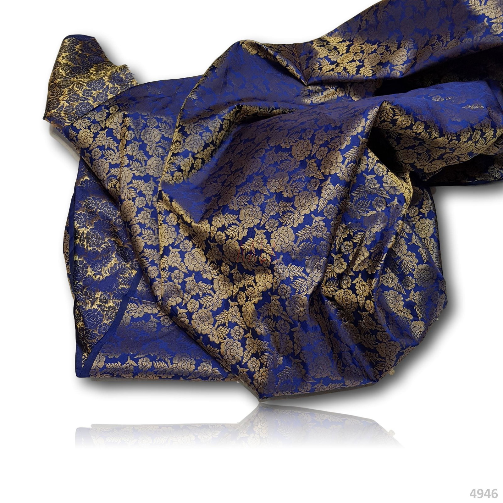 Brocade Tafetta Silk 44 Inches Dyed Per Metre 